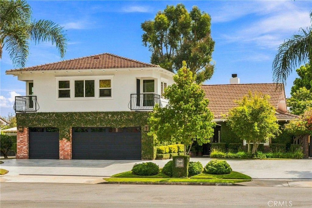 1000 Dover Drive, Newport Beach