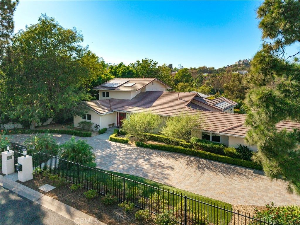 9931 Brier Lane, North Tustin