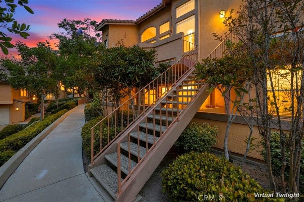 19431 Rue De Valore # 22l, Lake Forest