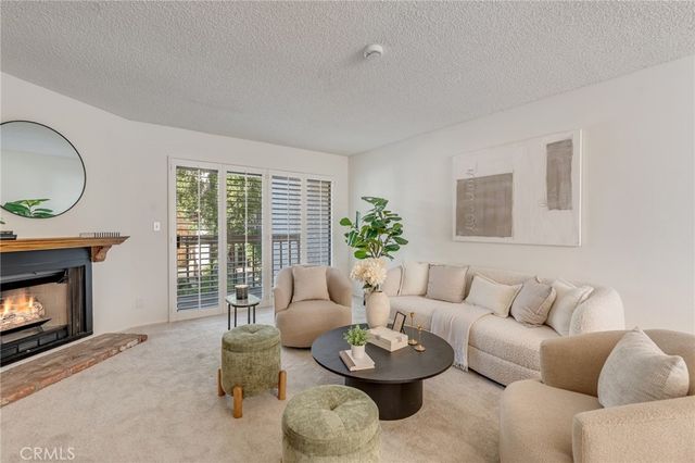 26015 Alizia Canyon # B, Calabasas