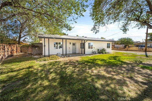 2018 W Avenue K4, Lancaster