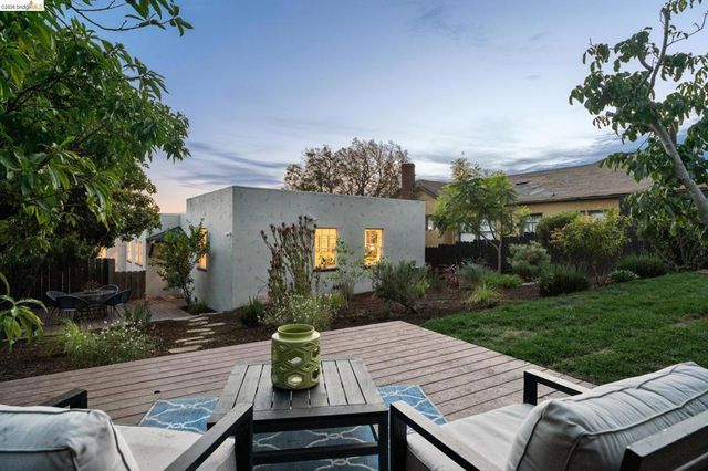6124 Laird Ave, Oakland