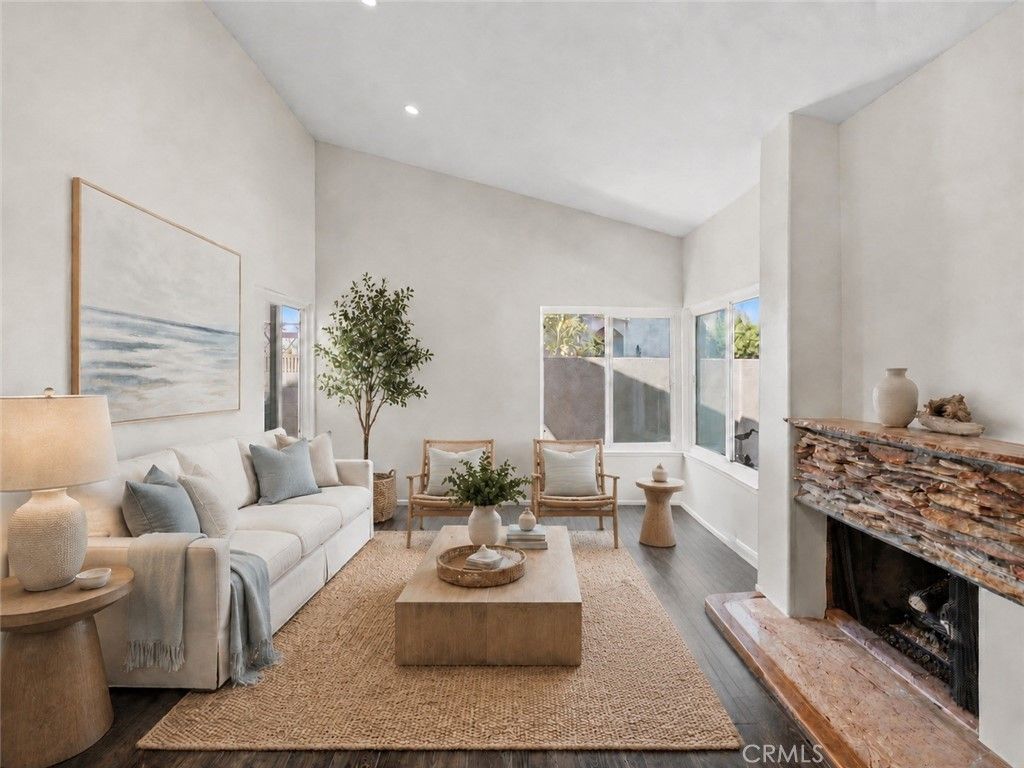 21241 Lochlea Lane, Huntington Beach