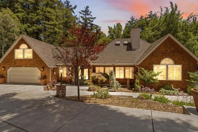 220 Miracle Lane, Santa Cruz