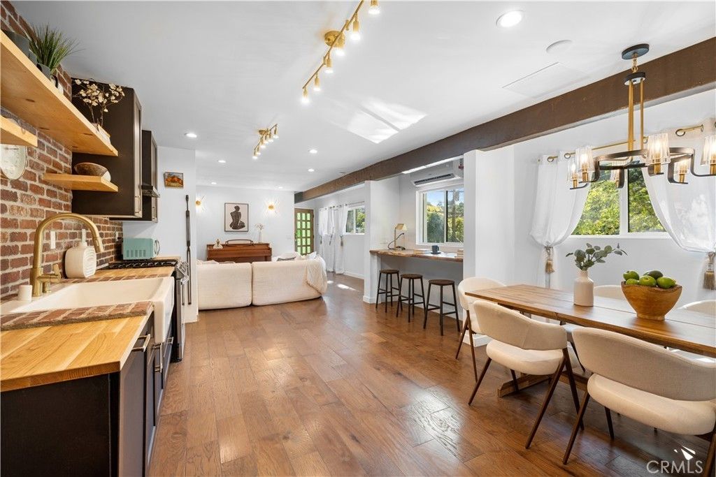 1930 Weepah Way, Los Angeles