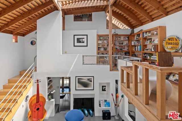 229 San Juan Avenue, Los Angeles