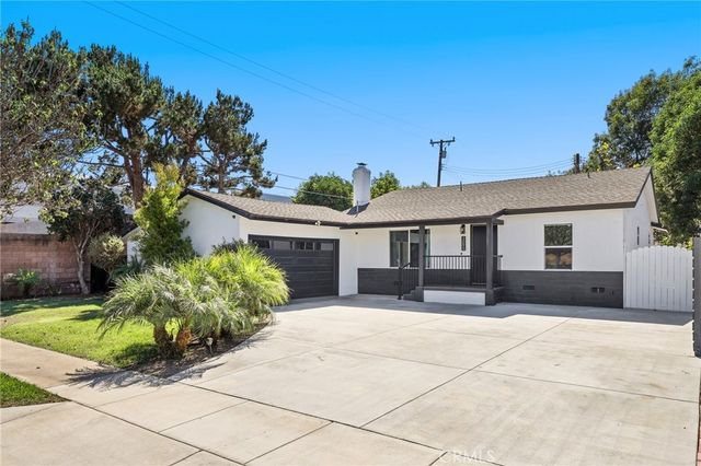 3095 College Avenue, Costa Mesa