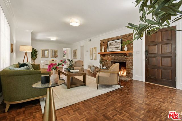 1930 Holly Drive # 9a, Los Angeles