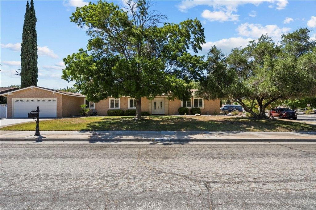 42827 Kilham Avenue, Lancaster