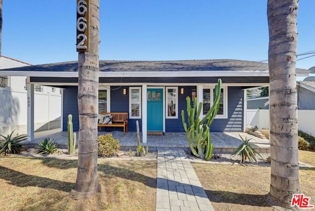 662 N Dillon Street, Los Angeles