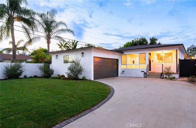 820 W Harding, Montebello