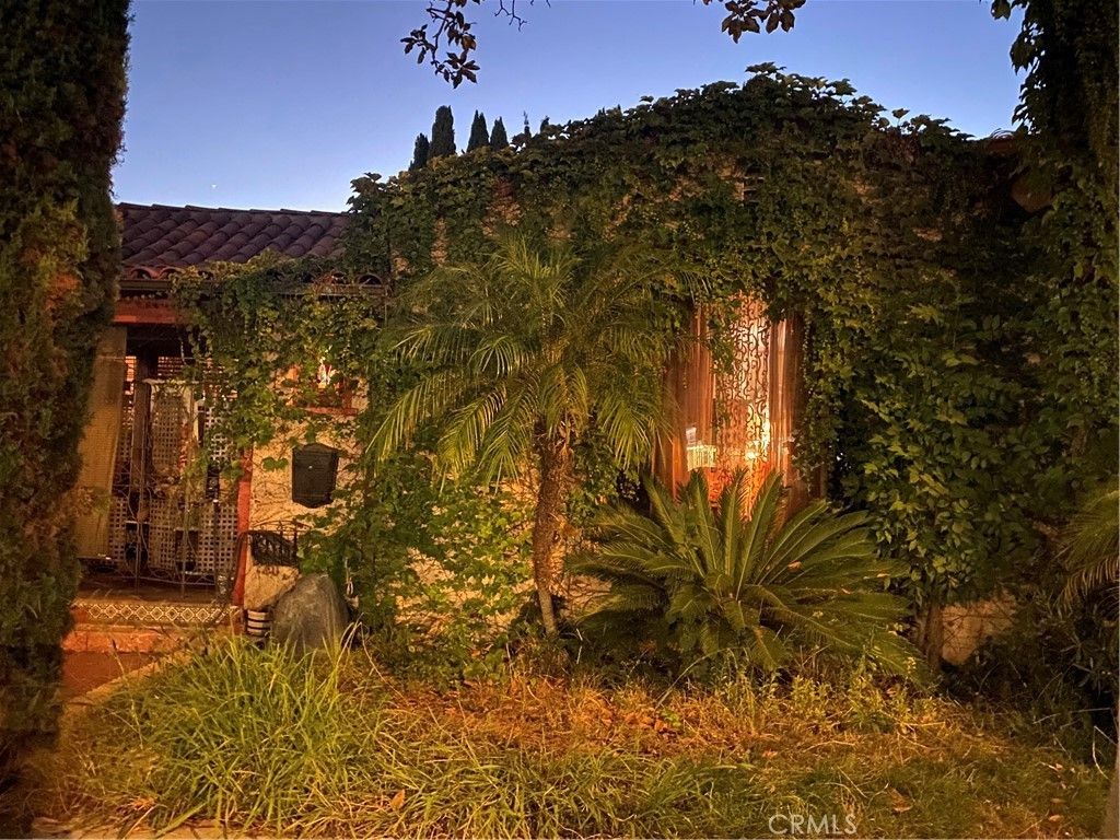 1371 Granada, Long Beach