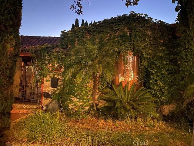 1371 Granada, Long Beach