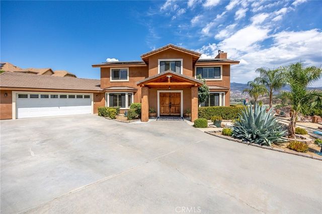 45540 Denizen Heights, Hemet