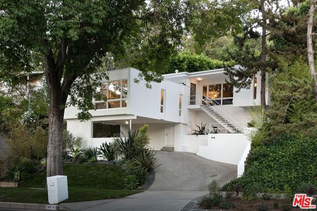 14018 Valley Vista Boulevard, Sherman Oaks