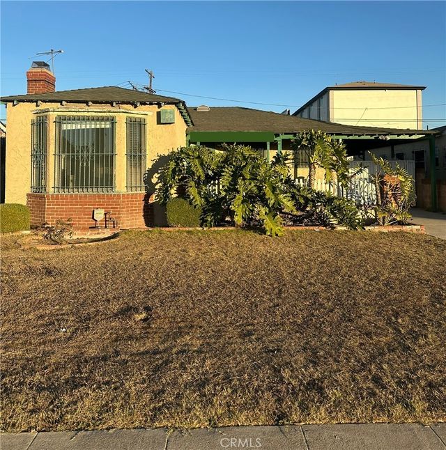 10028 S Manhattan, Los Angeles