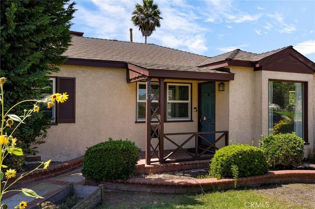 6320 W 85th Street, Los Angeles