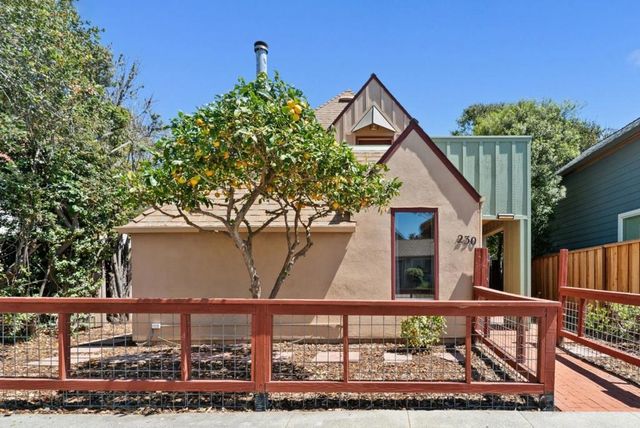 230 Alhambra Avenue, Santa Cruz