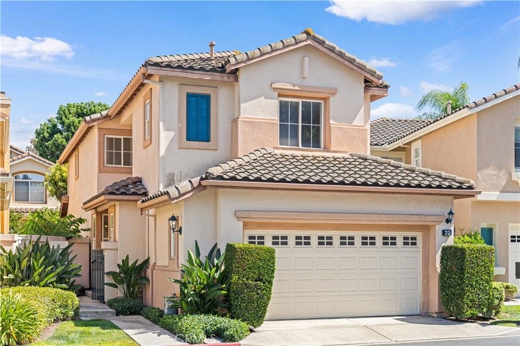 22 Santa Cruz Aisle, Irvine