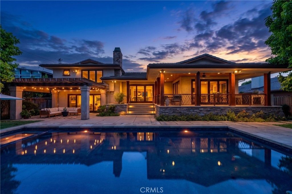 4004 Country Club, Lakewood