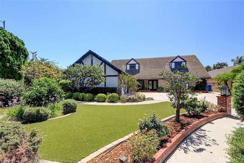 17002 Dearborn, Northridge