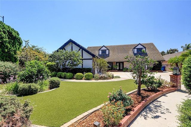 17002 Dearborn, Northridge