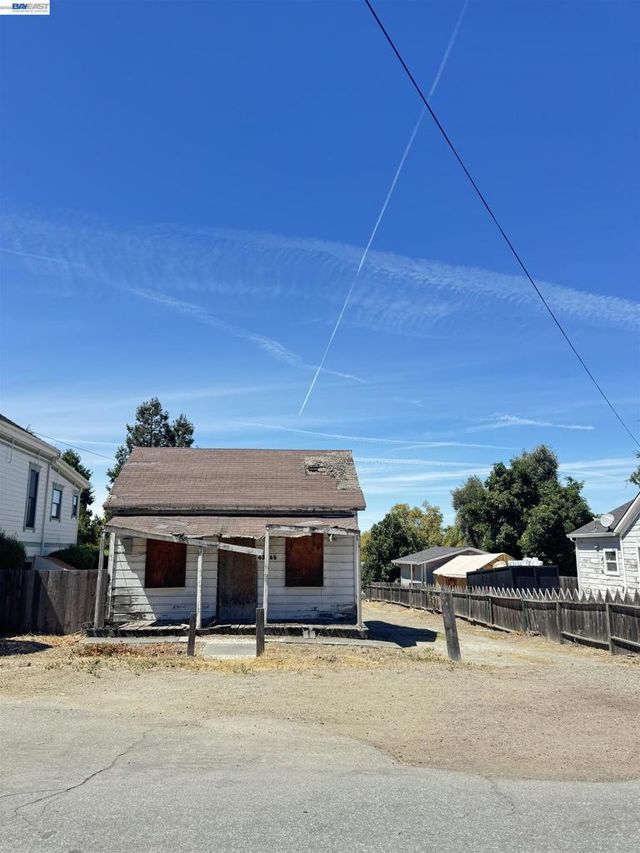 43365 Ellsworth St, Fremont