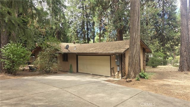6566 Woodward, Magalia