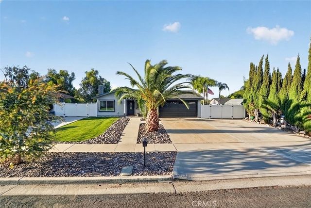 843 W Francis, Corona
