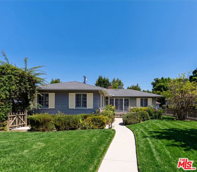 4718 Columbus Avenue, Sherman Oaks