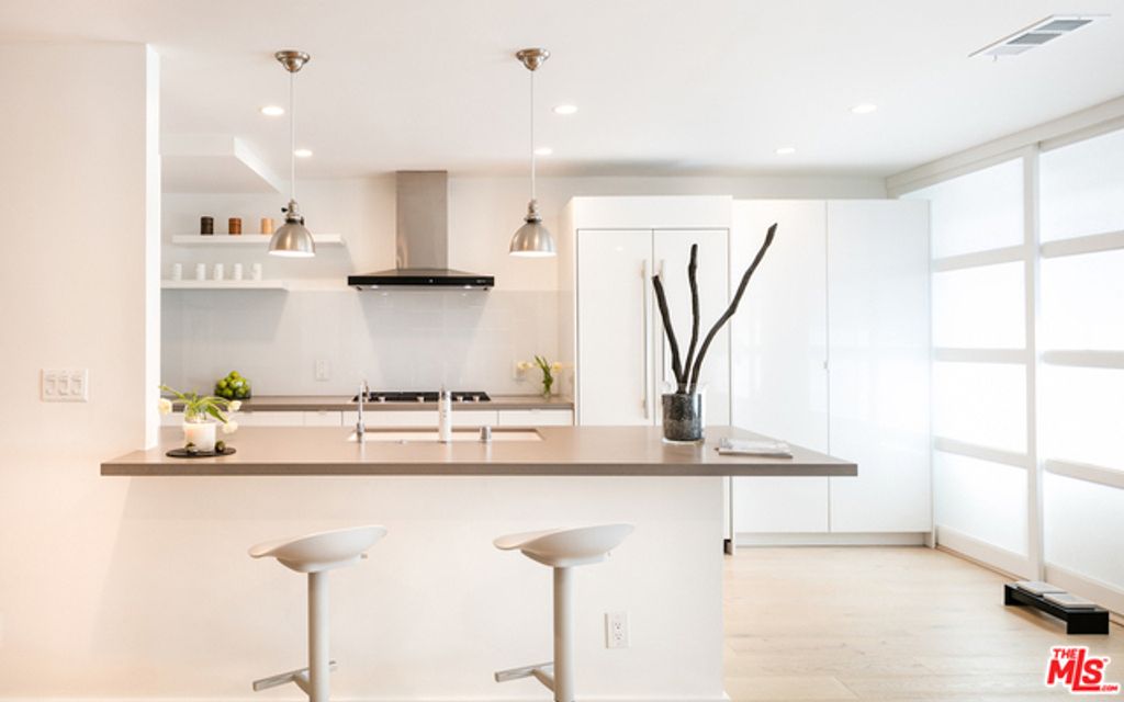 13050 Mindanao Way # 6, Marina Del Rey