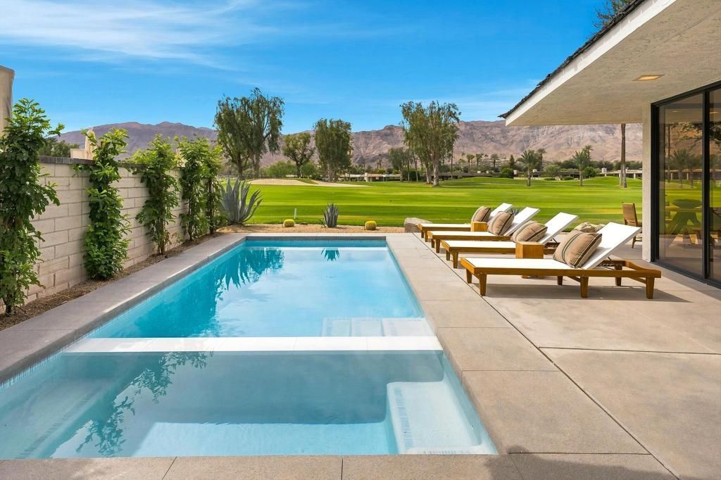 13 Duke Drive, Rancho Mirage
