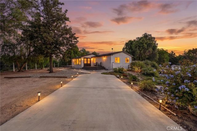 39450 Colleen Way, Temecula