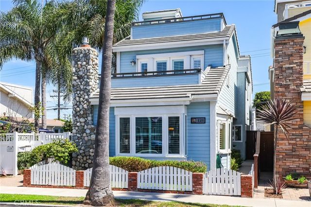 126 8th, Seal Beach