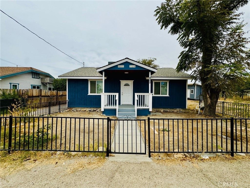 402 Mary Street, Bakersfield
