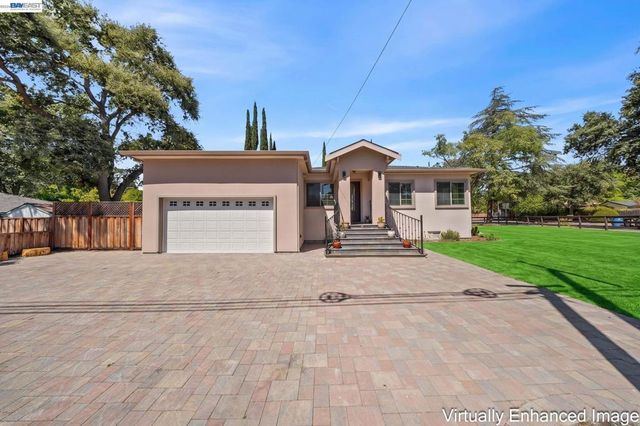 1069 Homestead Ave, Walnut Creek