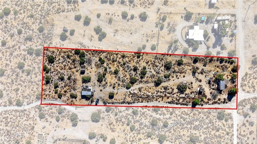 23503 E Avenue Z, Llano
