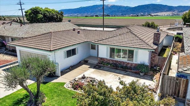 654 La Mesa Drive, Salinas