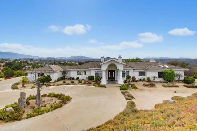 13427 Hilltop Place, Valley Center