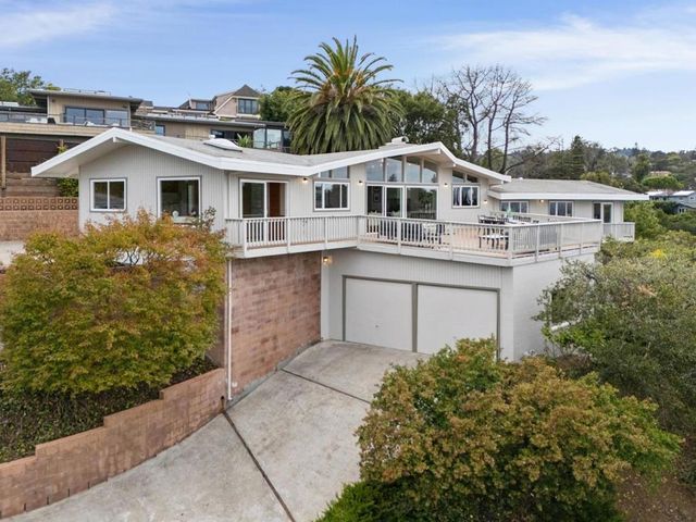 5 Belvedere Court, Burlingame