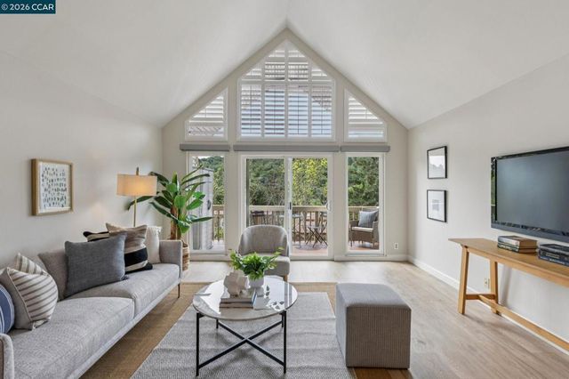 122 Ascot Ct # B, Moraga