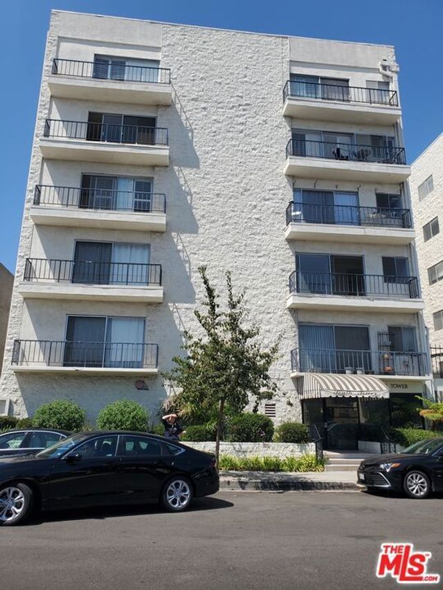 1115 S Elm Drive # 405, Los Angeles