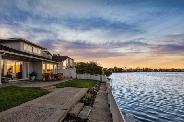 541 Trinidad Lane, Foster City