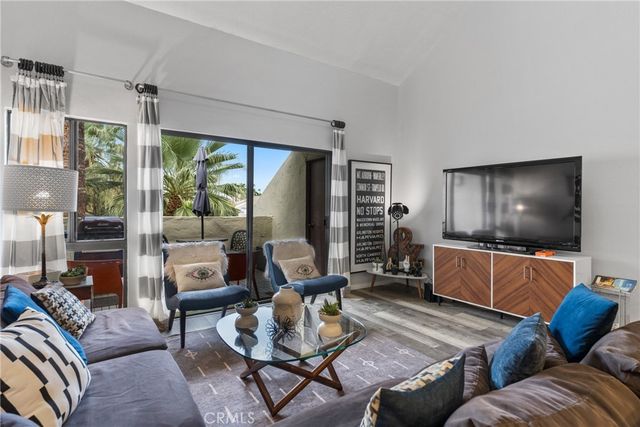 1655 E Palm Canyon # 708, Palm Springs