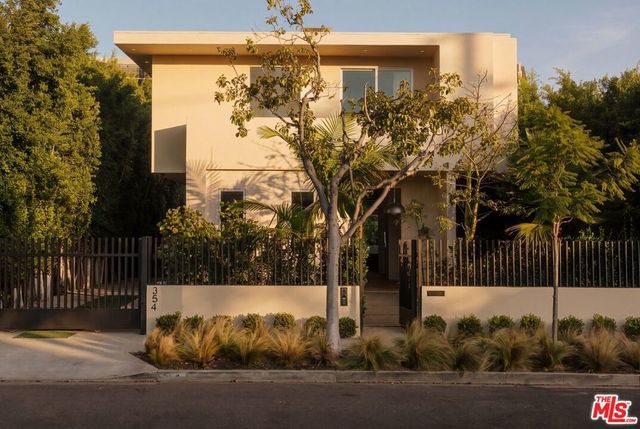 354 Westbourne Drive, West Hollywood