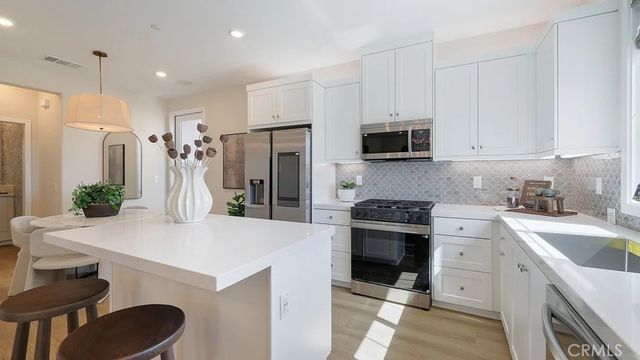 2177 Aneto Way, Santa Paula