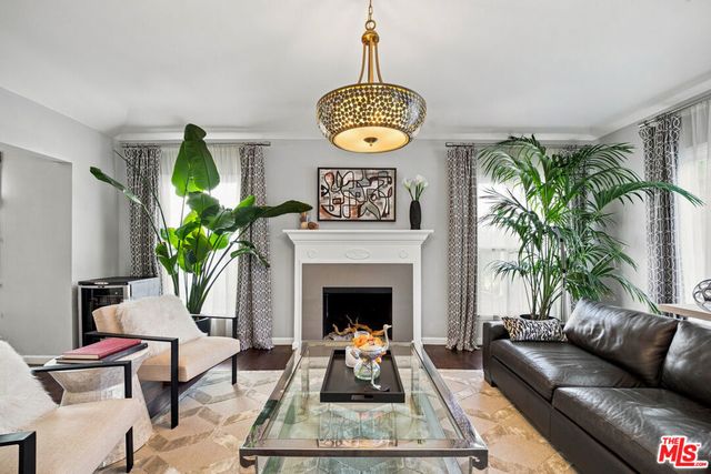 8951 Olin Street, Los Angeles