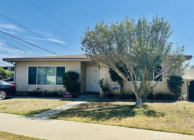 333 Oakwood St, Montebello