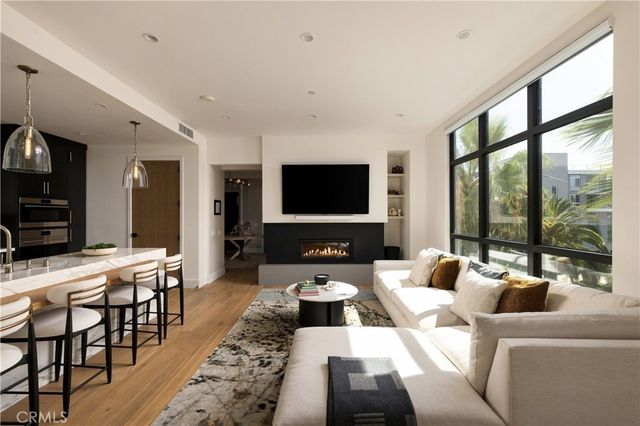 4291 Uptown Newport Dr # 3, Newport Beach