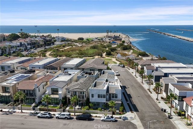 208 Ocean Place, Seal Beach
